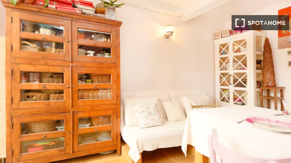 Double room Milan, 2 beds — photo 8