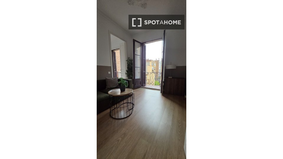 Apartment Barcelona, 3 beds, 70m² — photo 9