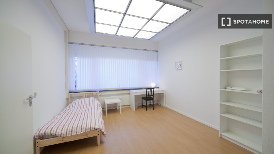 Double room Munich, 6 beds, 130m² — photo 1