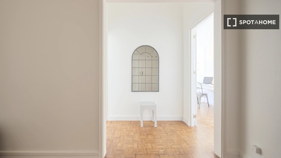 Double room Lisbon, 7 beds — photo 15