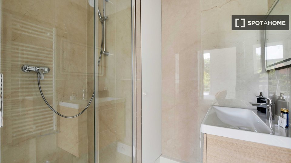 Apartment Paris, 2 beds, 69m² — photo 12