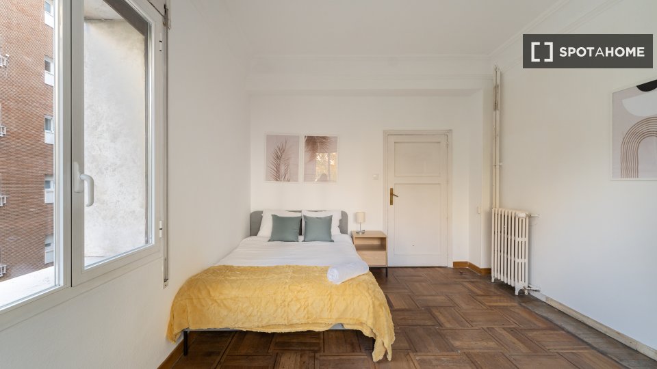 Double room Madrid, 11 beds — photo 16
