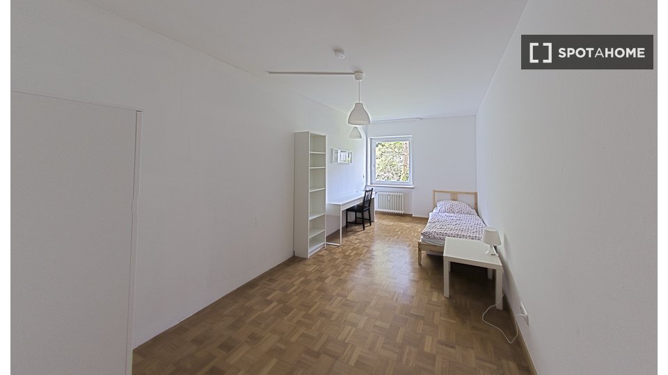 Double room Munich, 4 beds, 100m² — photo 2