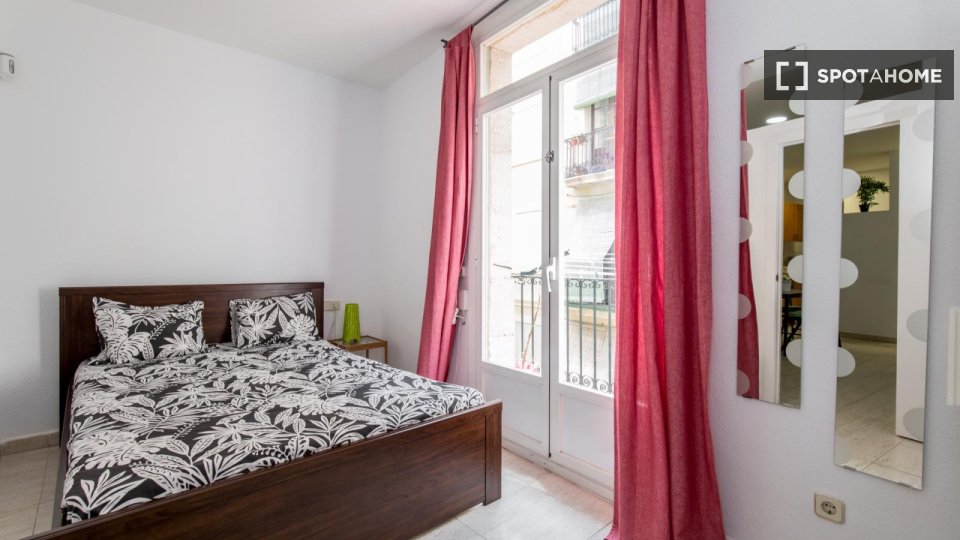Double room Barcelona, 2 beds, 46m² — photo 3