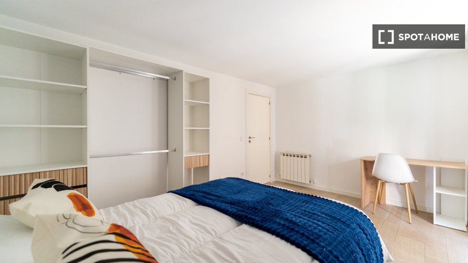 Double room Madrid, 6 beds — photo 41