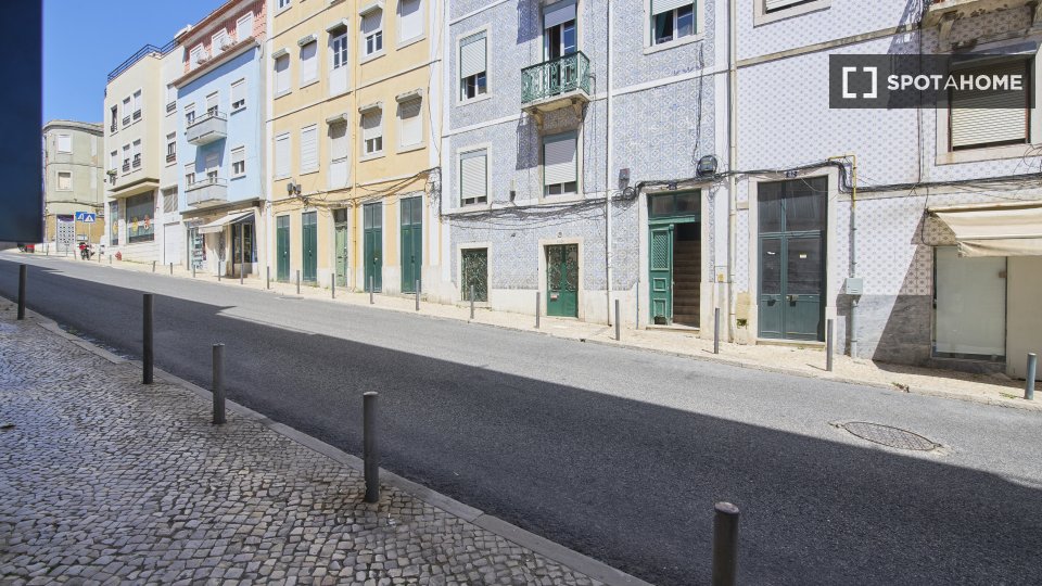 Apartment Lisbon, 1 bed — photo 13