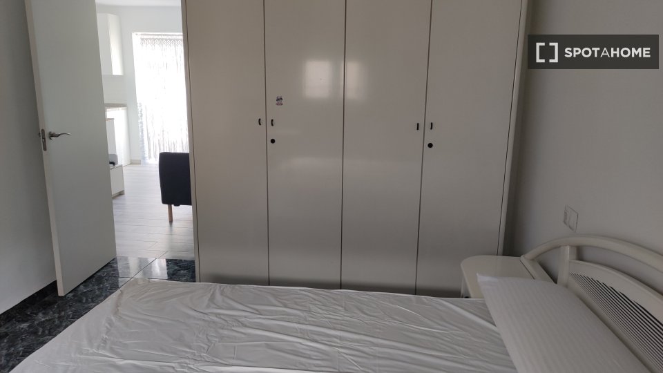 Apartment Granada, 3 beds, 65m² — photo 27