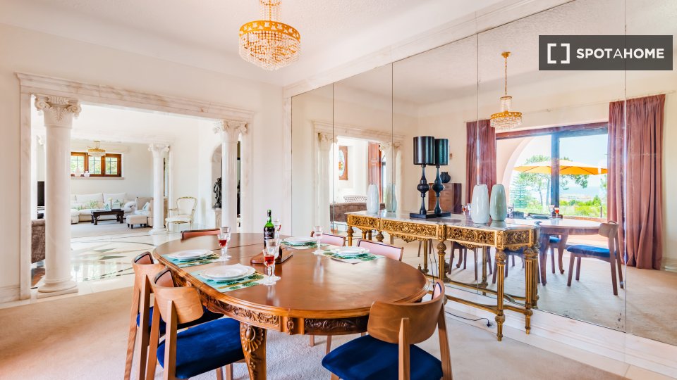 Apartment Lisbon, 5 beds — photo 15