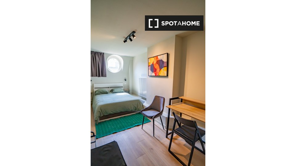 Double room Brussels, 19 beds — photo 1