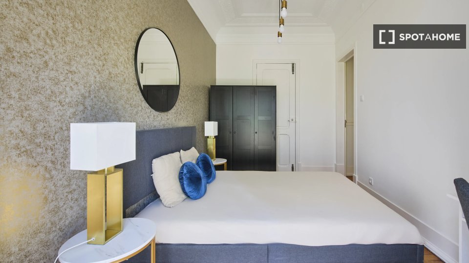 Double room Lisbon, 6 beds — photo 12