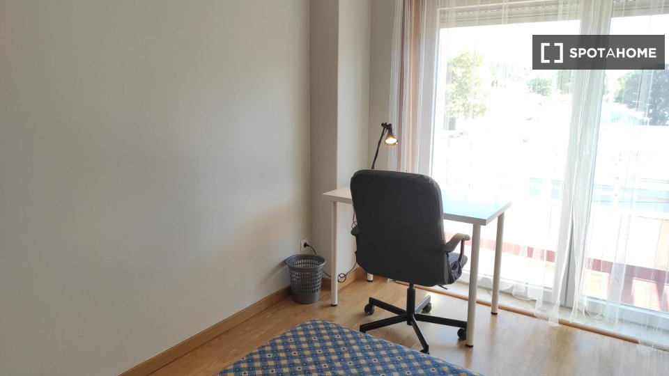 Double room Porto, 3 beds, 155m² — photo 6