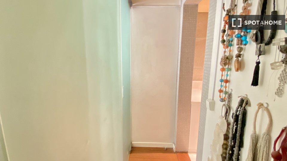 Apartment Lisbon, 2 beds, 190m² — photo 18