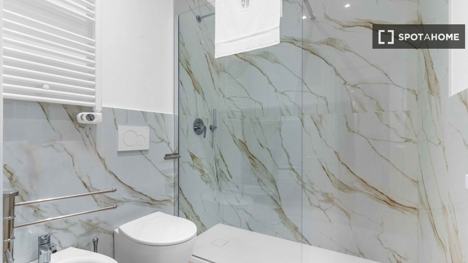 Apartment Milan, 2 beds, 80m² — photo 23