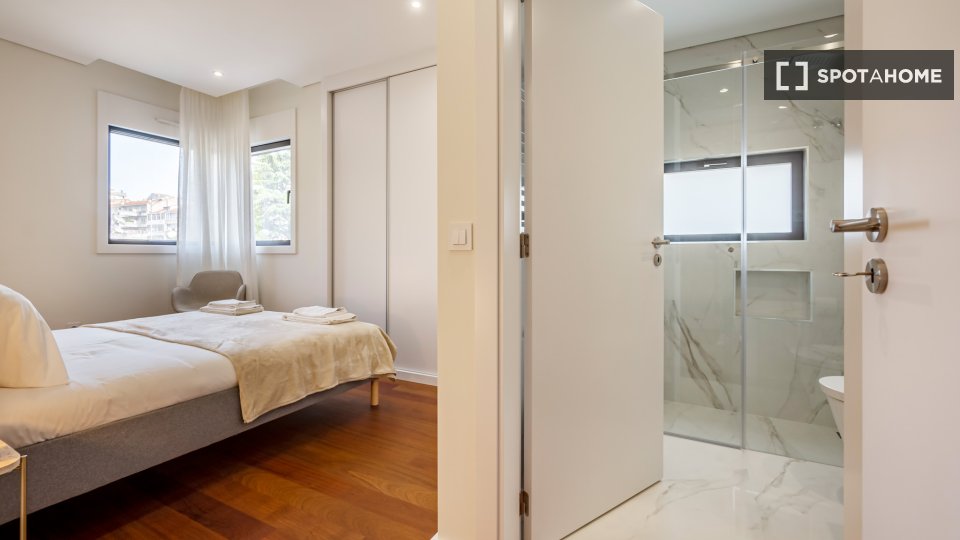 Apartment Porto, 2 beds, 85m² — photo 8