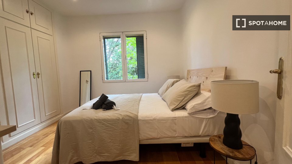 Double room Madrid, 8 beds — photo 1