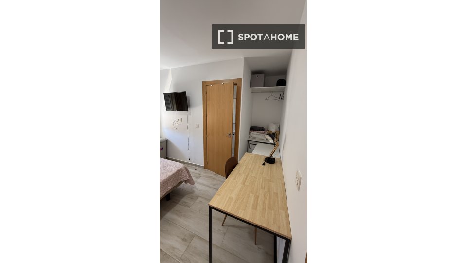 Double room Murcia, 3 beds, 70m² — photo 22
