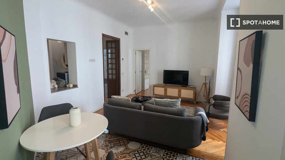 Apartment Madrid, 1 bed, 69m² — photo 5
