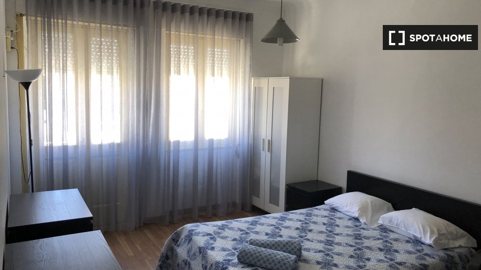 Double room Porto, 7 beds, 70m² — photo 1