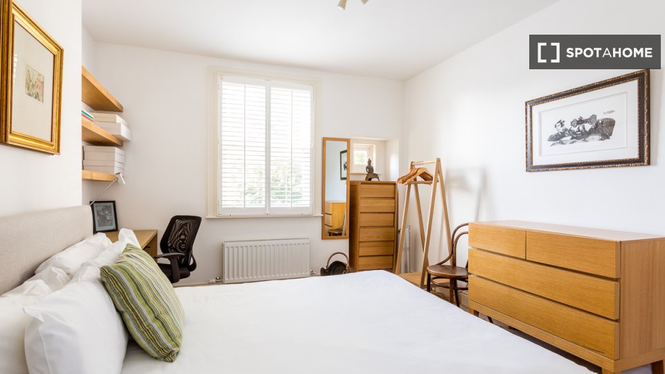 Apartment London, 2 beds — photo 9