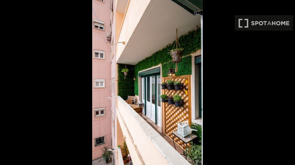 Apartment Lisbon, 4 beds — photo 15