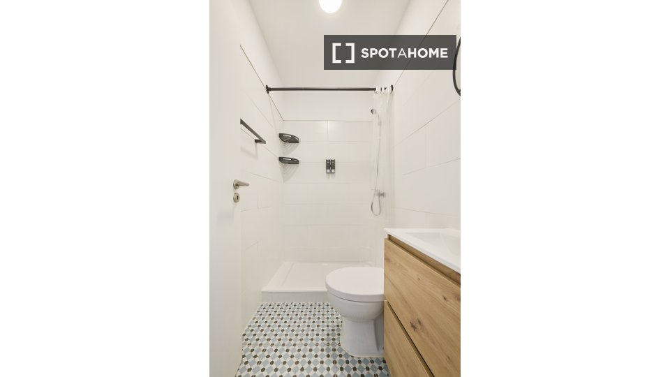 Double room Lisbon, 7 beds — photo 13