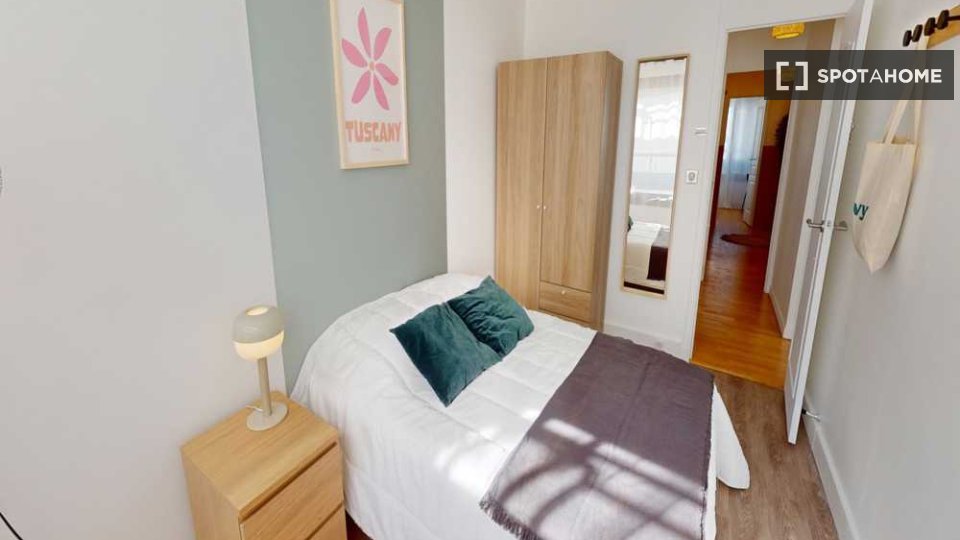 Double room Paris, 5 beds, 90m² — photo 20