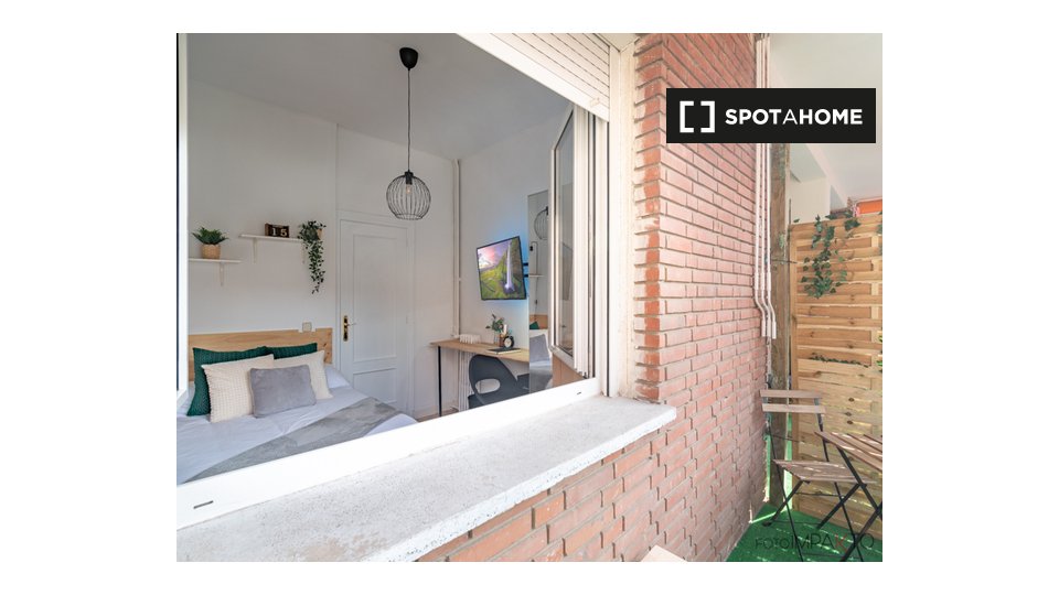 Double room Madrid, 6 beds, 207m² — photo 12