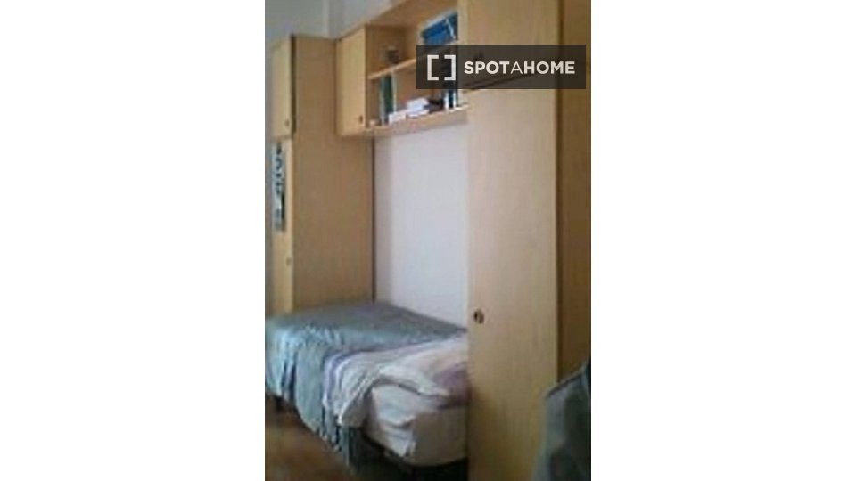 Double room Turin, 2 beds — photo 8