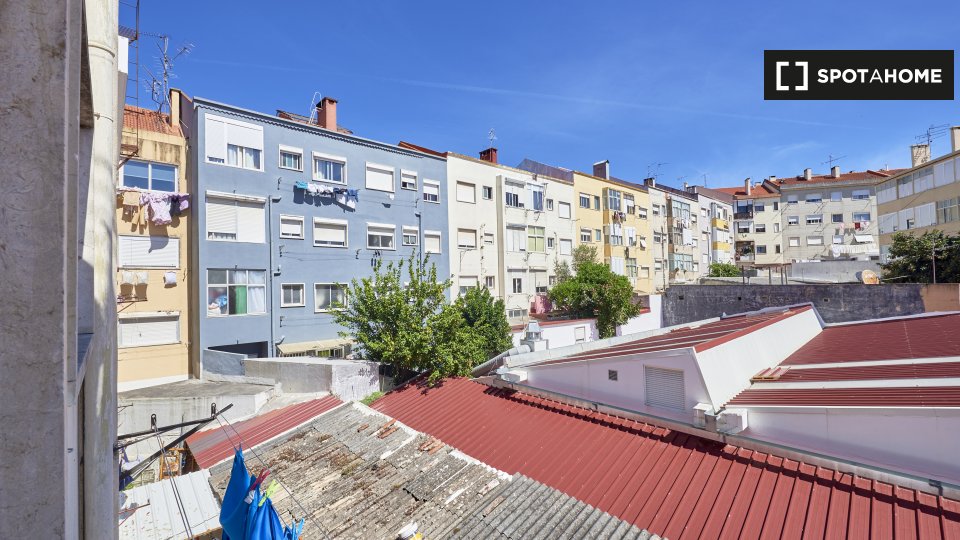 Double room Lisbon, 6 beds — photo 16
