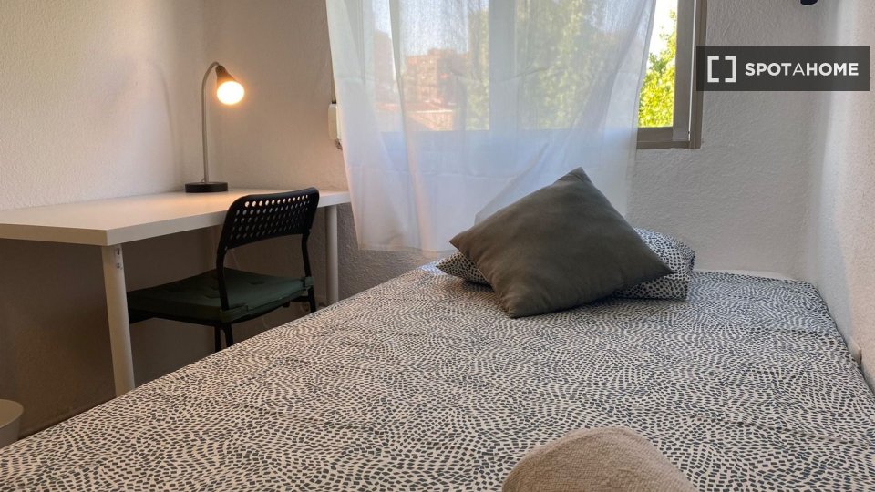 Chambre double Madrid, 4 chambres — photo 8