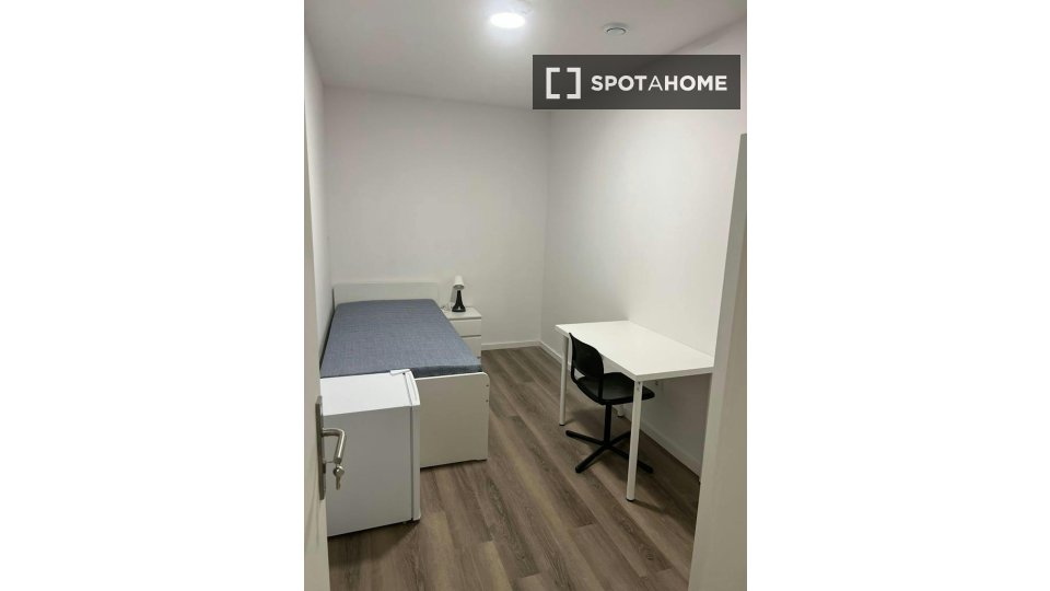 Double room Porto, 8 beds — photo 9