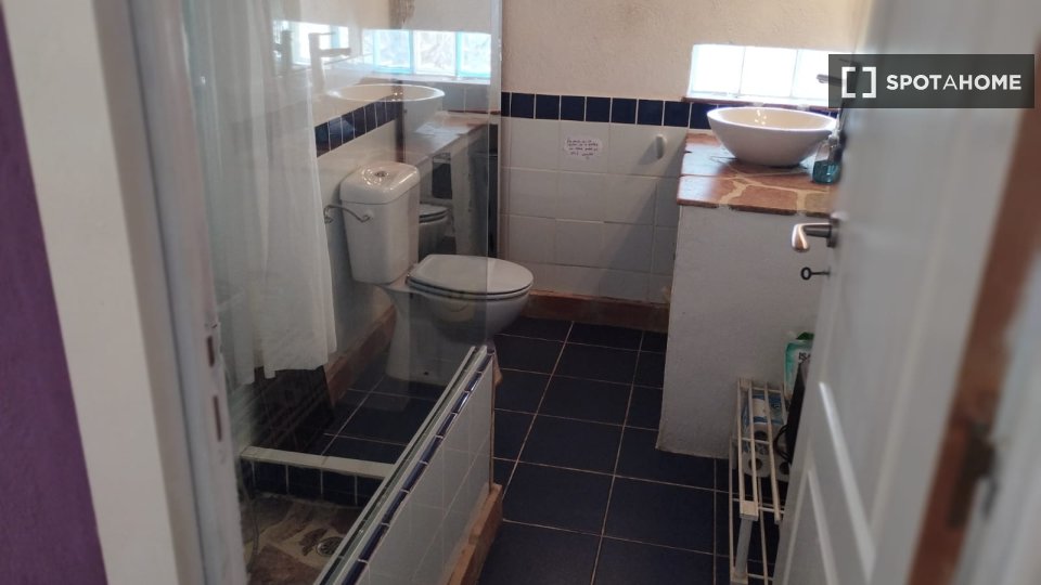 Double room Valencia, 1 bed — photo 3