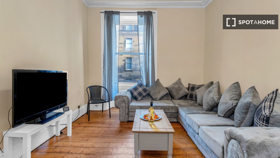 Apartment Edinburgh, 4 beds, 200m² — photo 11