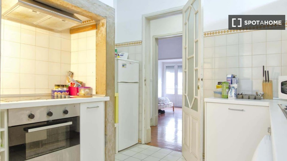 Double room Lisbon, 6 beds — photo 3