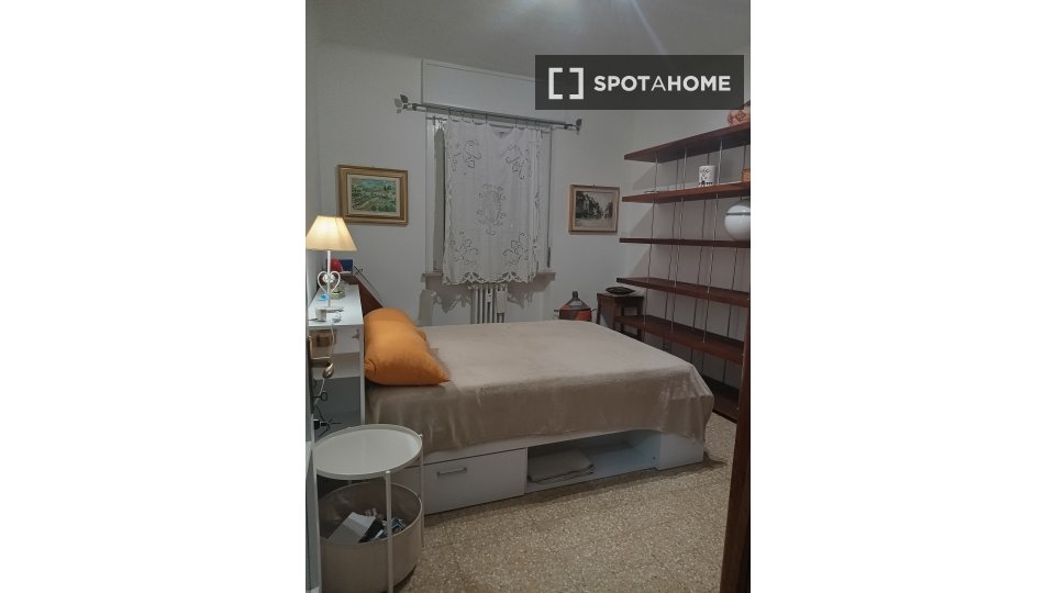 Double room Milan, 3 beds, 100m² — photo 5