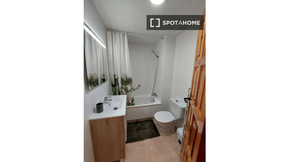 Apartment Alicante, 2 beds, 120m² — photo 8