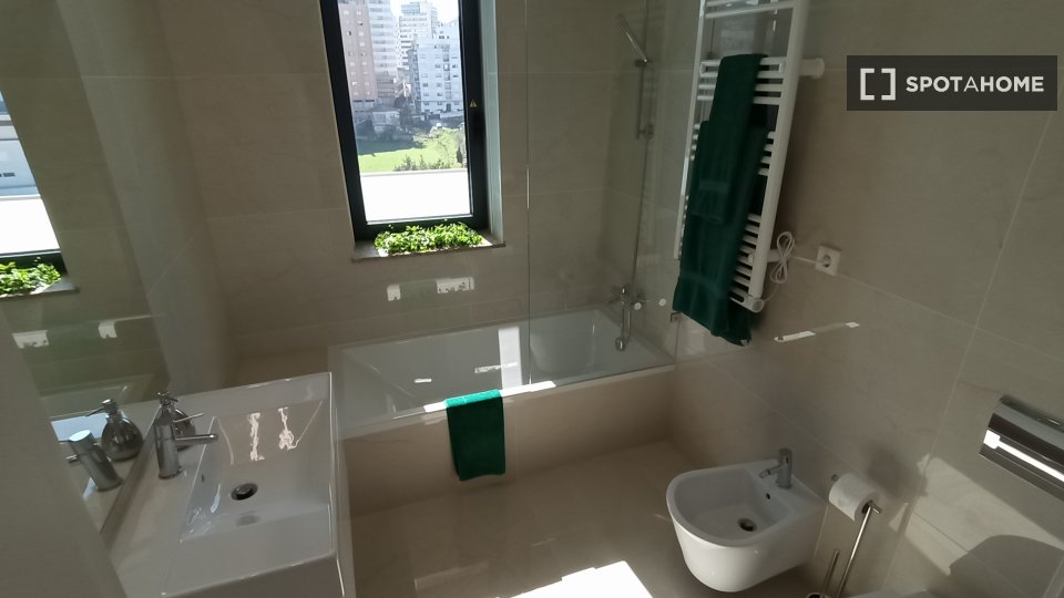 Apartment Porto, 2 beds, 75m² — photo 6