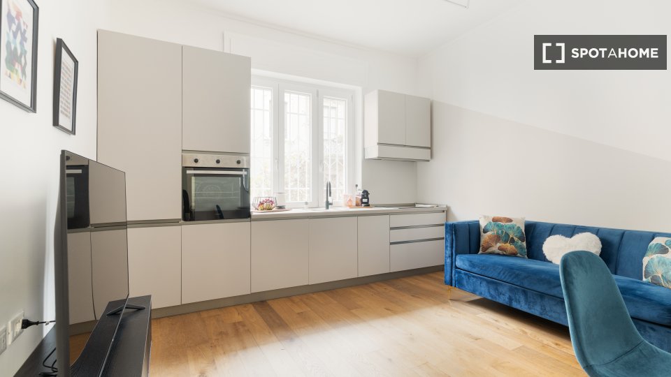 Apartment Milan, 2 beds, 60m² — photo 2
