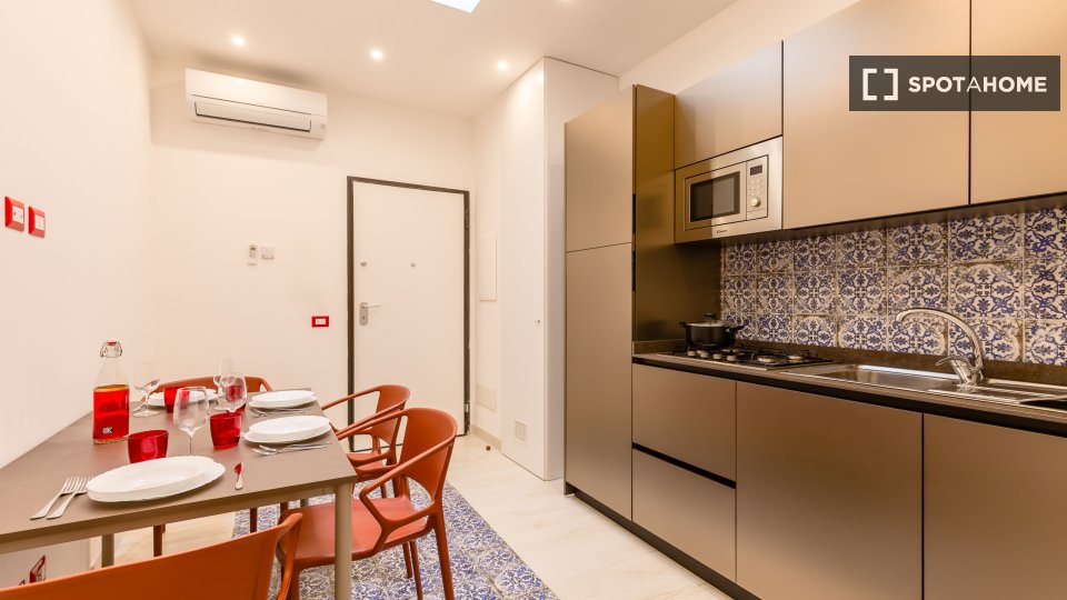 Apartment Naples, 1 bed — photo 14