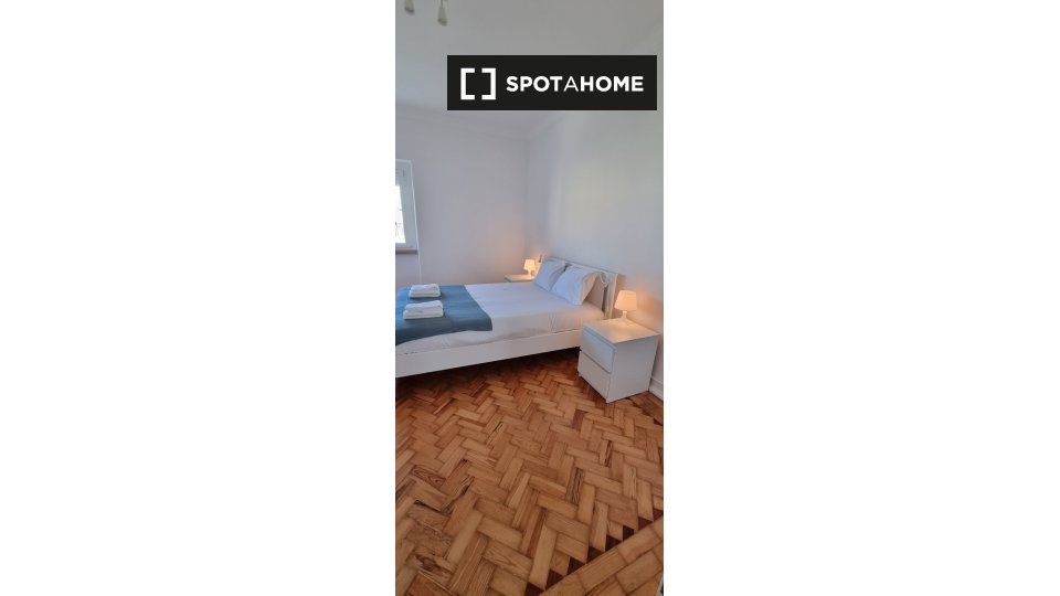 Apartment Lisbon, 2 beds, 100m² — photo 13