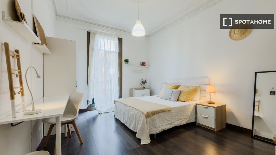 Double room Barcelona, 6 beds, 180m² — photo 23