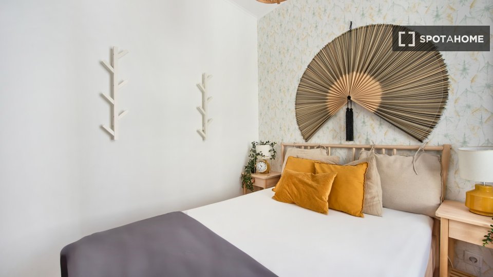 Apartment Lisbon, 2 beds, 45m² — photo 28