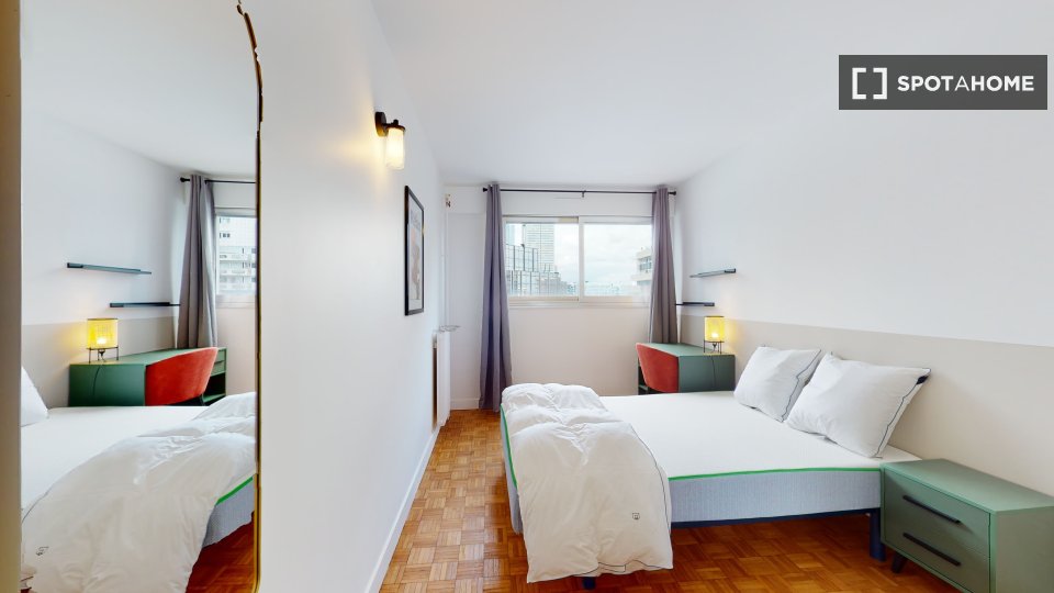 Double room Paris, 18 beds — photo 22