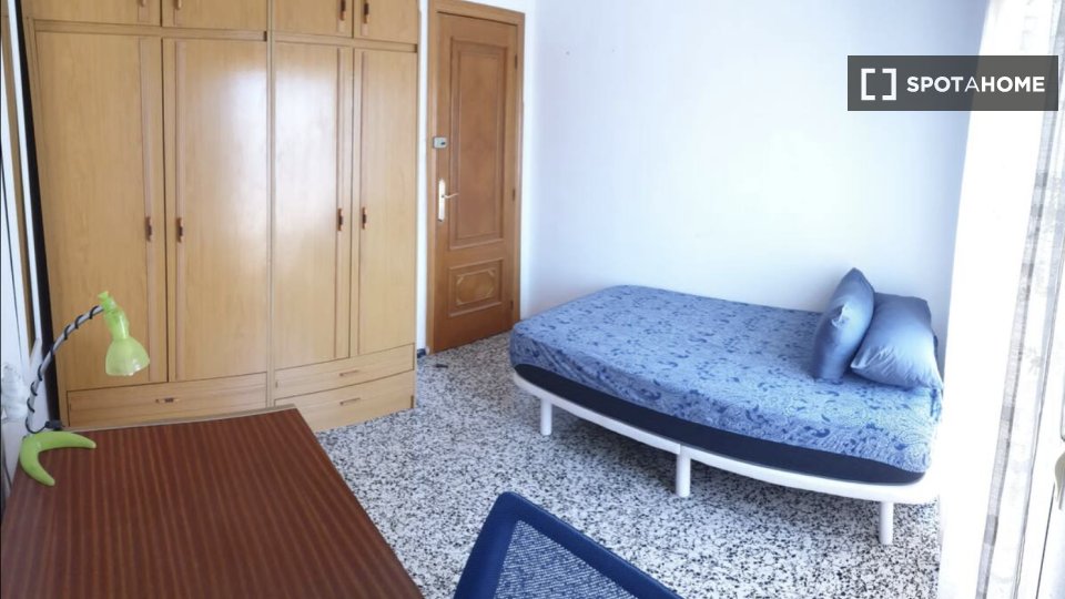 Double room Alicante, 4 beds, 100m² — photo 5