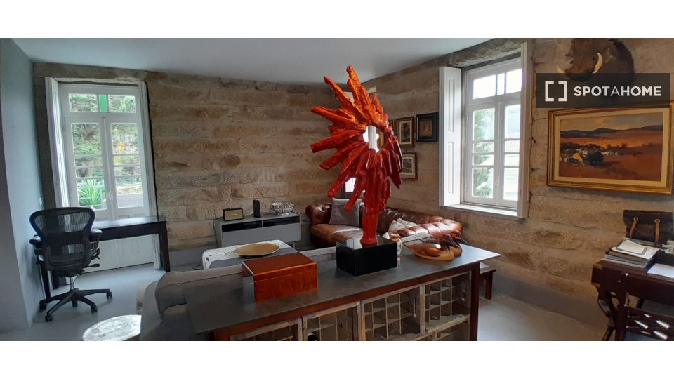 Double room Porto, 3 beds, 300m² — photo 8