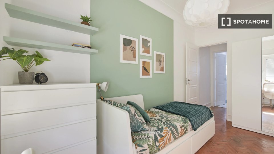 Double room Lisbon, 6 beds — photo 3