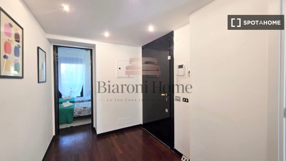 Double room Milan, 7 beds, 100m² — photo 7