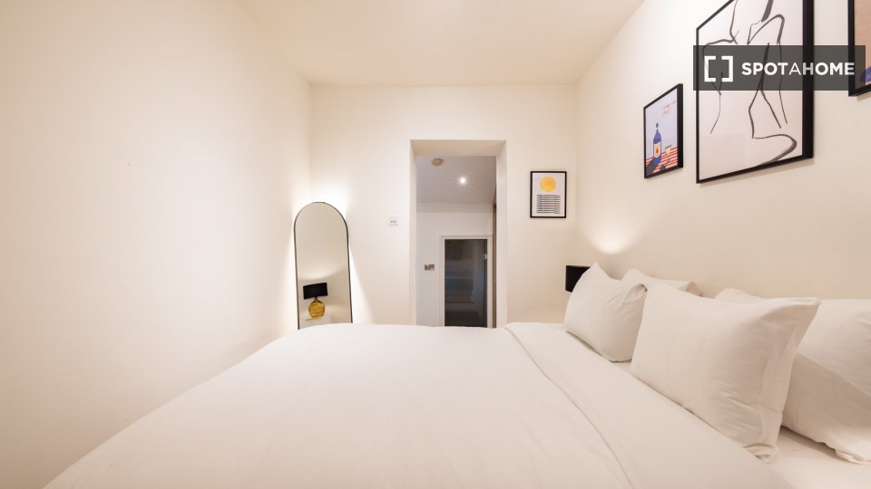 Apartment London, 2 beds — photo 9
