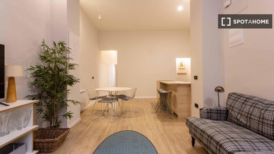 Apartment Madrid, 2 beds, 80m² — photo 1