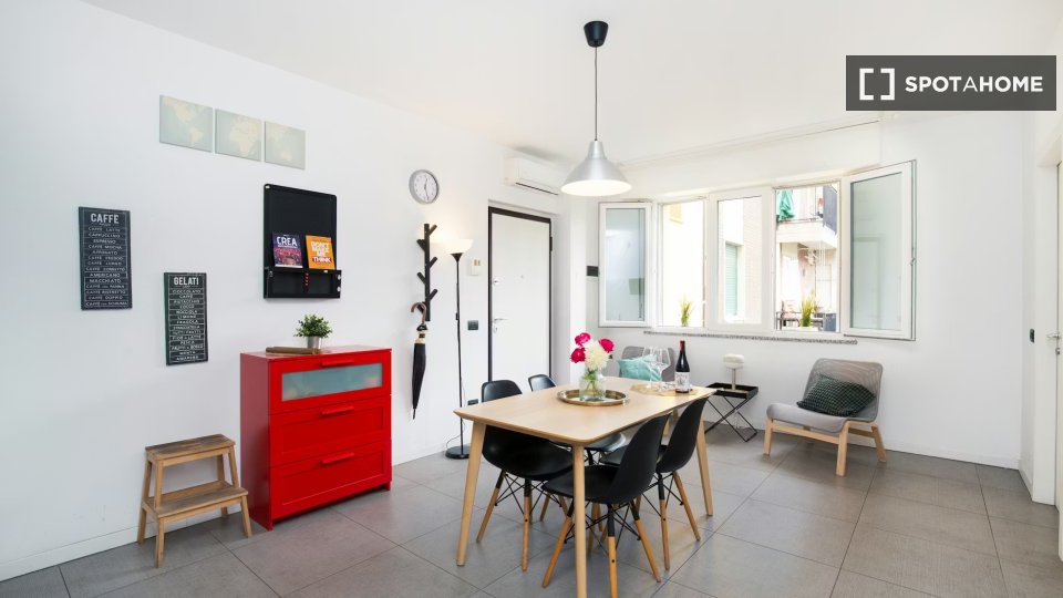 Double room Milan, 5 beds — photo 42